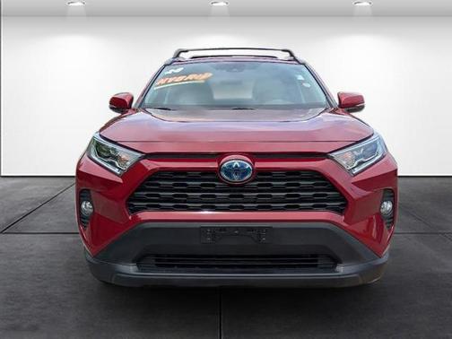 2020 Toyota RAV4 Hybrid XLE