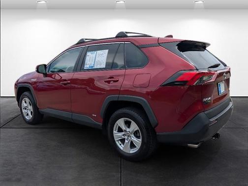 2020 Toyota RAV4 Hybrid XLE