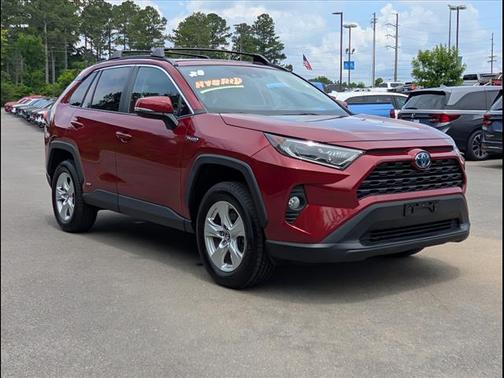 2020 Toyota RAV4 Hybrid XLE