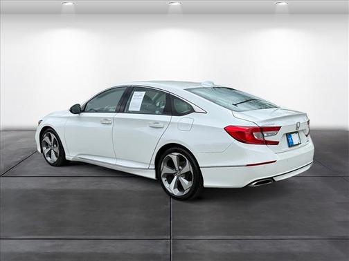 Platinum White Pearl 2019 Honda Accord