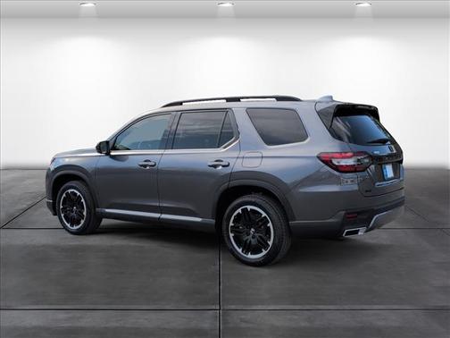 2026 Honda Pilot Touring 8-Passenger