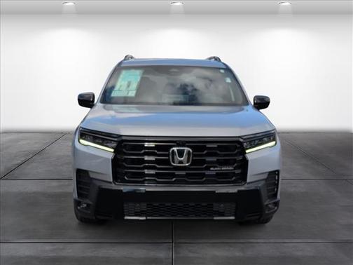 Solar Silver Metallic 2026 Honda Pilot Black Edition