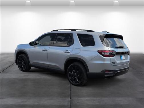 Solar Silver Metallic 2026 Honda Pilot Black Edition