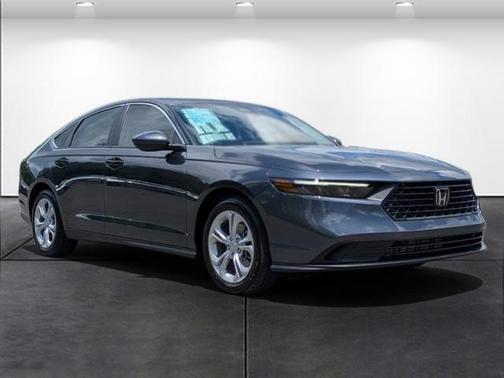 2025 Honda Accord LX 1.5T