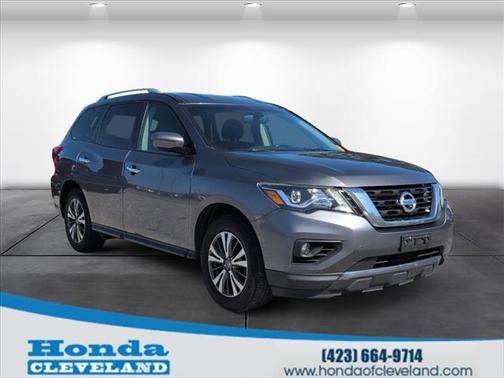 2017 Nissan Pathfinder SV
