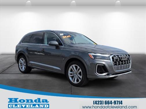 2025 Audi Q7 55 Premium Plus