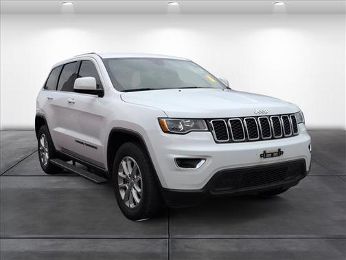 2022 Jeep Grand Cherokee Laredo