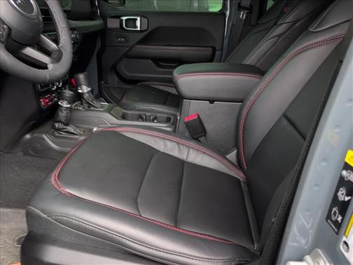 Anvil Clearcoat 2025 Jeep Gladiator Rubicon