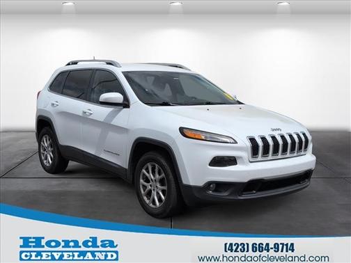 Bright White Clearcoat 2015 Jeep Cherokee Latitude