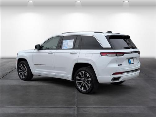 2023 Jeep Grand Cherokee Overland