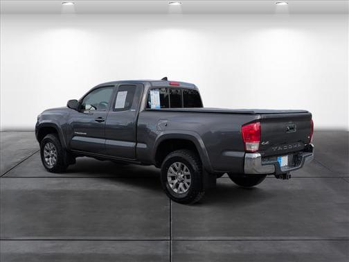 2017 Toyota Tacoma SR5
