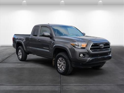 2017 Toyota Tacoma SR5