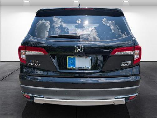 2021 Honda Pilot Touring 8-Passenger