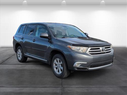 2012 Toyota Highlander SE