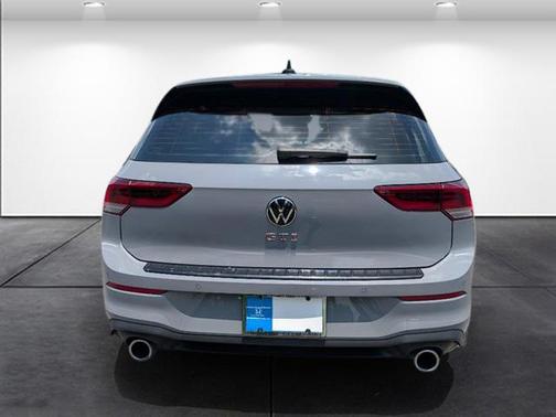 2024 Volkswagen Golf GTI 2.0T SE DSG