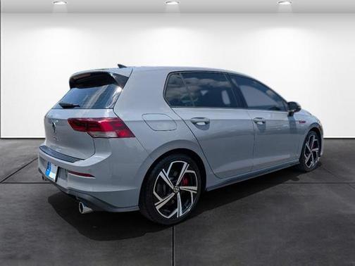 2024 Volkswagen Golf GTI 2.0T SE DSG