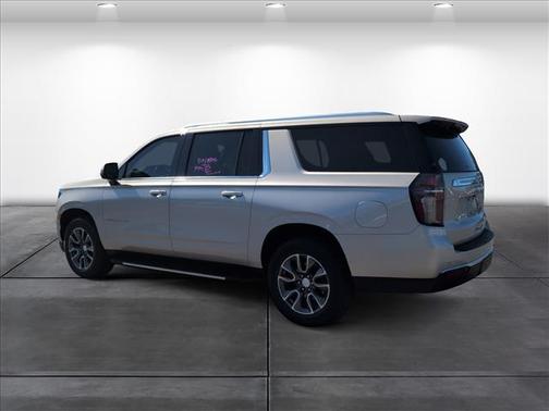 2022 Chevrolet Suburban LT
