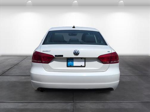 2013 Volkswagen Passat 2.5 SE