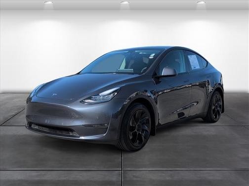 2022 Tesla Model Y Long Range Dual Motor All-Wheel Drive