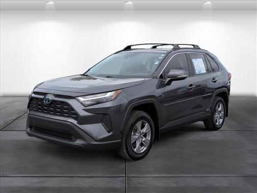 2022 Toyota RAV4 Hybrid XLE