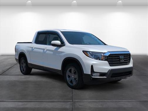 Platinum White Pearl 2023 Honda Ridgeline