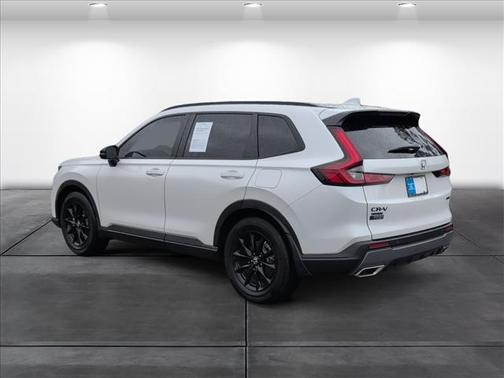 Platinum White Pearl 2026 Honda CR-V Hybrid