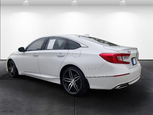 2022 Honda Accord Touring 2.0T