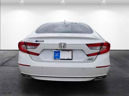 2022 Honda Accord Touring 2.0T