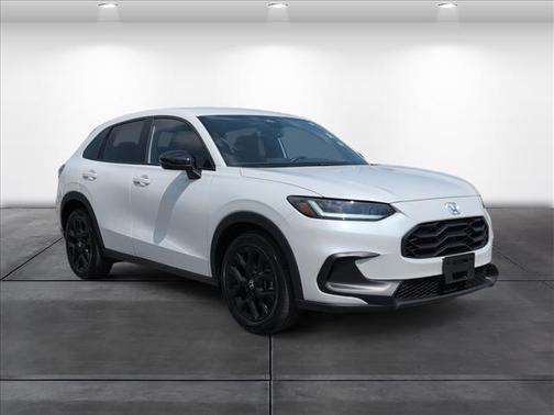 Platinum White Pearl 2023 Honda HR-V