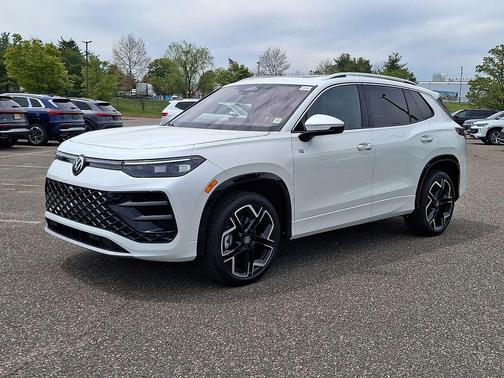 opal white pearl 2026 Volkswagen Tiguan 2.0T SEL R-Line 4MOTION