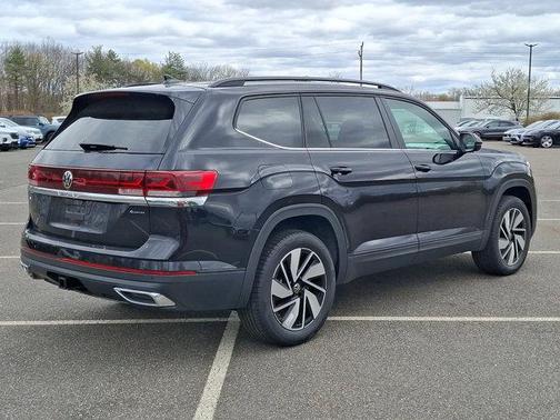 2025 Volkswagen Atlas 2.0T SE w/Technology 4MOTION