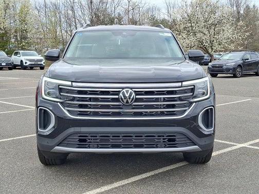2025 Volkswagen Atlas 2.0T SE w/Technology 4MOTION