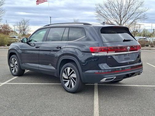2025 Volkswagen Atlas 2.0T SE w/Technology 4MOTION