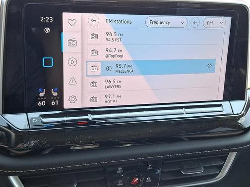 2025 Volkswagen Atlas 2.0T SE w/Technology 4MOTION