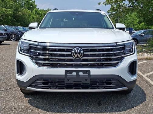 2025 Volkswagen Atlas 2.0T SE w/Technology 4MOTION