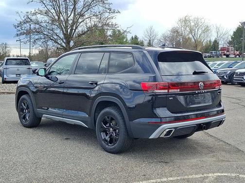 2025 Volkswagen Atlas 2.0T Peak Edition