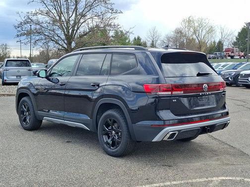 2025 Volkswagen Atlas 2.0T Peak Edition
