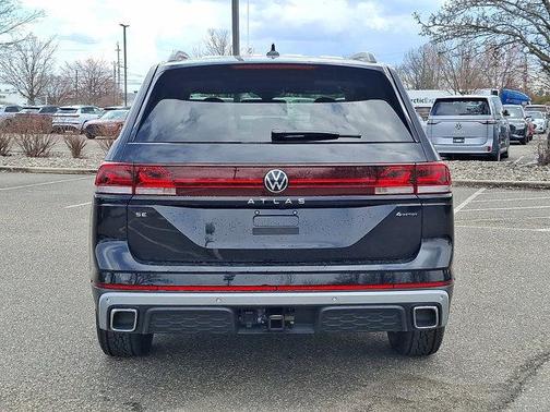 2025 Volkswagen Atlas 2.0T Peak Edition