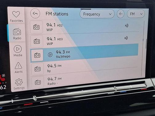 2025 Volkswagen Atlas Cross Sport 2.0T SE w/Technology 4MOTION