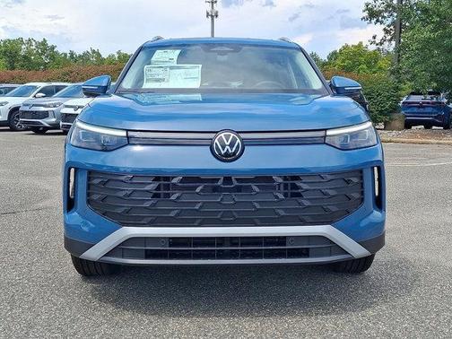 2025 Volkswagen Tiguan 2.0T SE 4MOTION