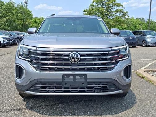 2025 Volkswagen Atlas 2.0T SE w/Technology 4MOTION