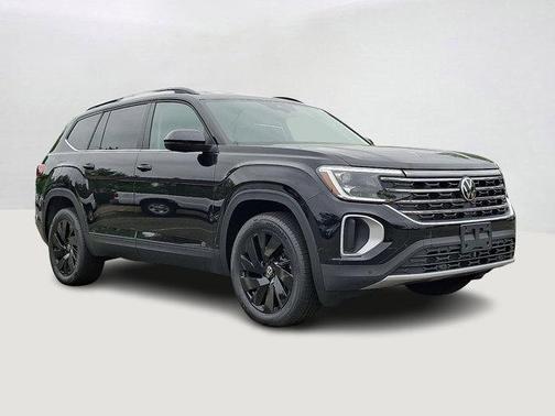 2025 Volkswagen Atlas 2.0T SE w/Technology 4MOTION