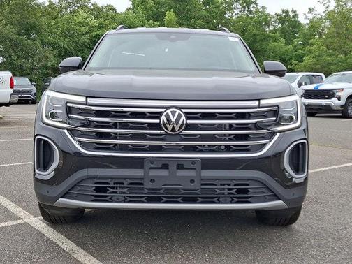 2025 Volkswagen Atlas 2.0T SE w/Technology 4MOTION