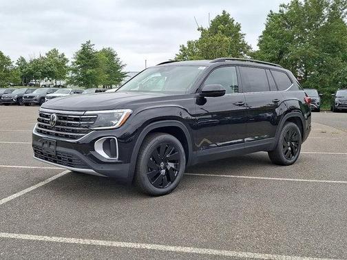 2025 Volkswagen Atlas 2.0T SE w/Technology 4MOTION
