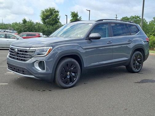 2025 Volkswagen Atlas 2.0T SE w/Technology 4MOTION