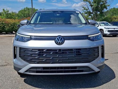 2025 Volkswagen Tiguan 2.0T SE 4MOTION