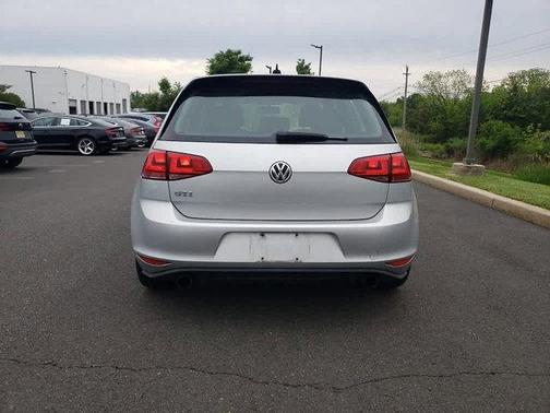2016 Volkswagen Golf GTI 2.0T S 4-Door