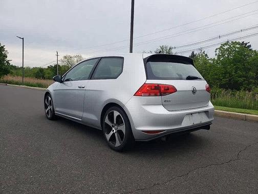 2016 Volkswagen Golf GTI 2.0T S 4-Door