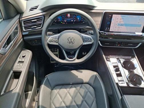 2025 Volkswagen Atlas 2.0T SEL Premium R-Line 4MOTION