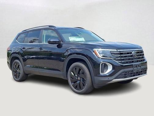 2025 Volkswagen Atlas 2.0T SE w/Technology 4MOTION